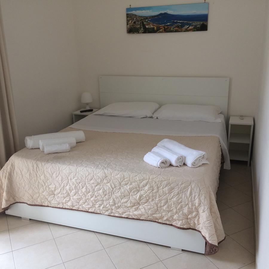 B&B La Conigliera 那不勒斯 外观 照片